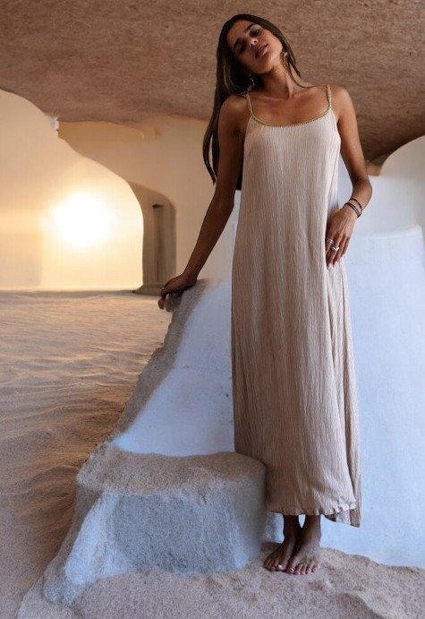 Robe longue Déesse couleur sable Mode beachwear