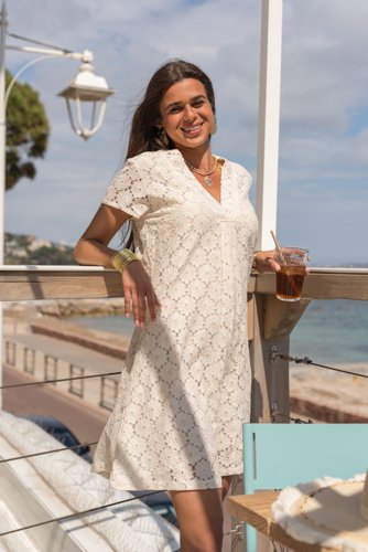 La petite robe écrue en dentelle de coton L'ETE EN SOLDE 100% coton