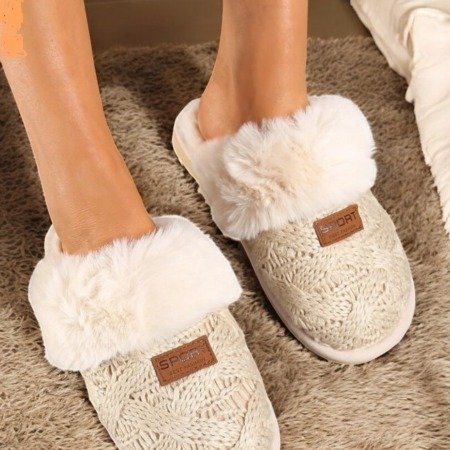 Chaussons peluche fourrés Les chaussures chausson